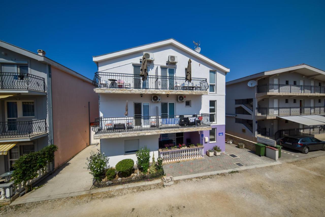 Apartments Zrakic Затон Екстер'єр фото