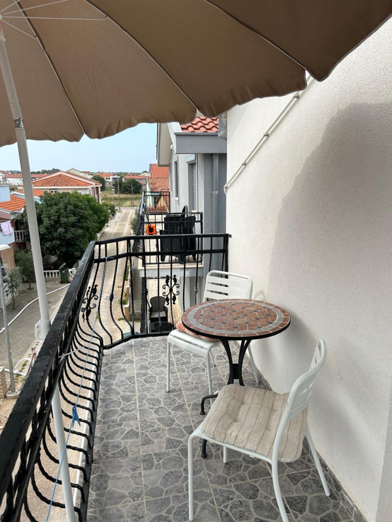 Apartments Zrakic Затон Екстер'єр фото